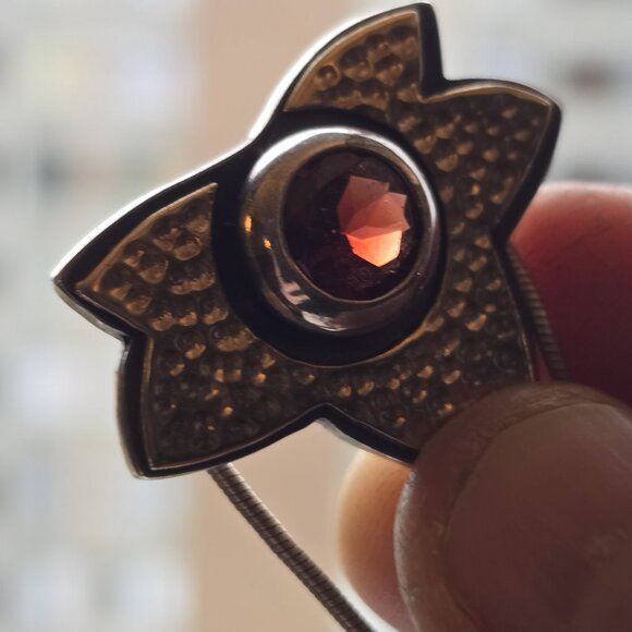 Vintage Art & Crafts style necklace, sterling silver, gold plating, inset garnet - Picture 8 of 8